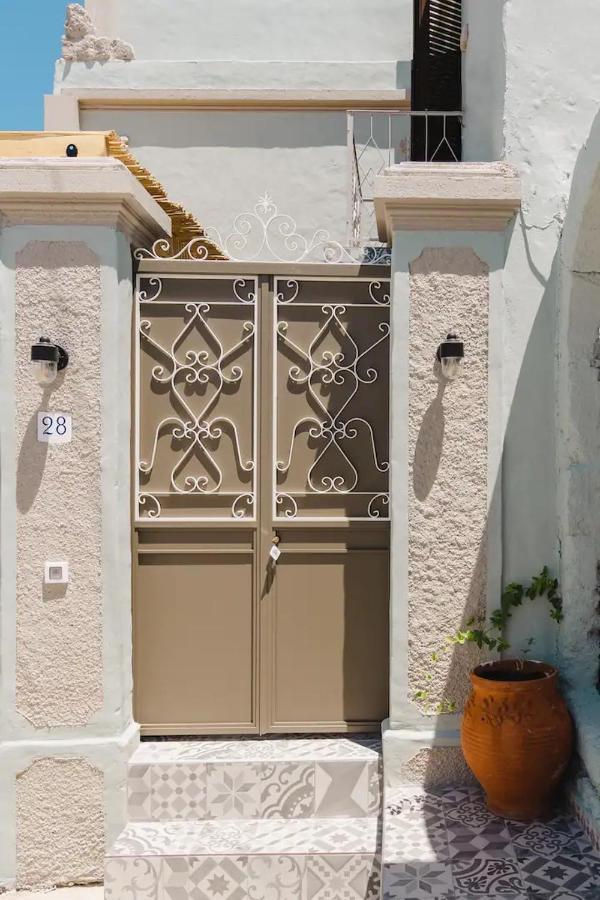 Kyrangelo Traditional House With Outdoor Jacuzzi Apartament